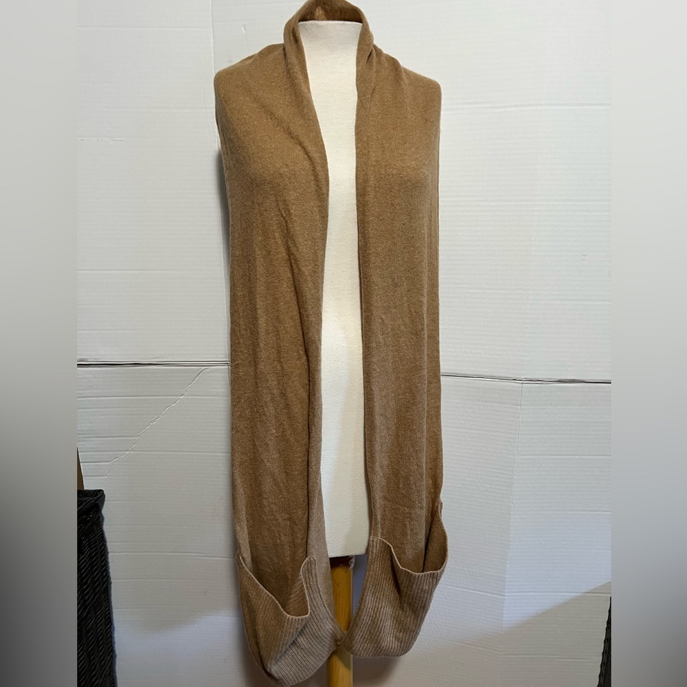 J. Crew Black Label Wool scarf with pockets Carmel brown